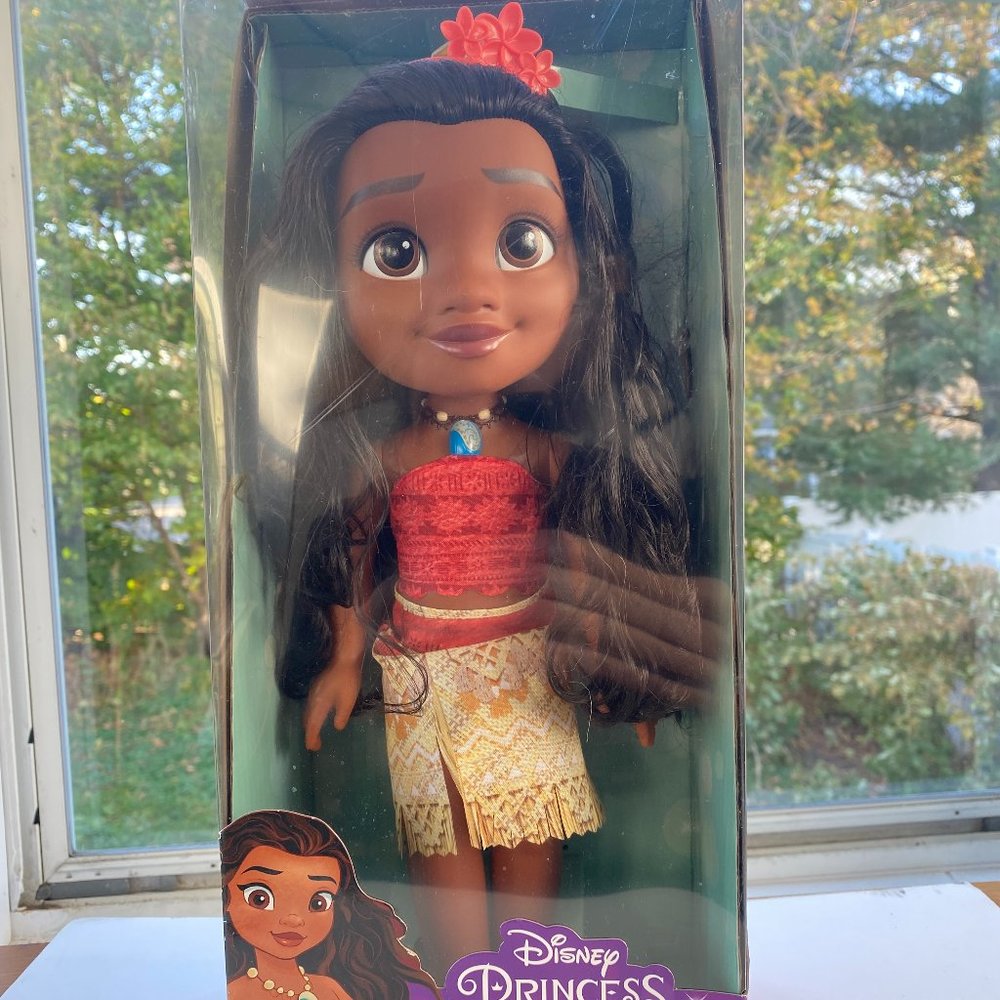 NIB DISNEY PRINCESS MOANA 13"